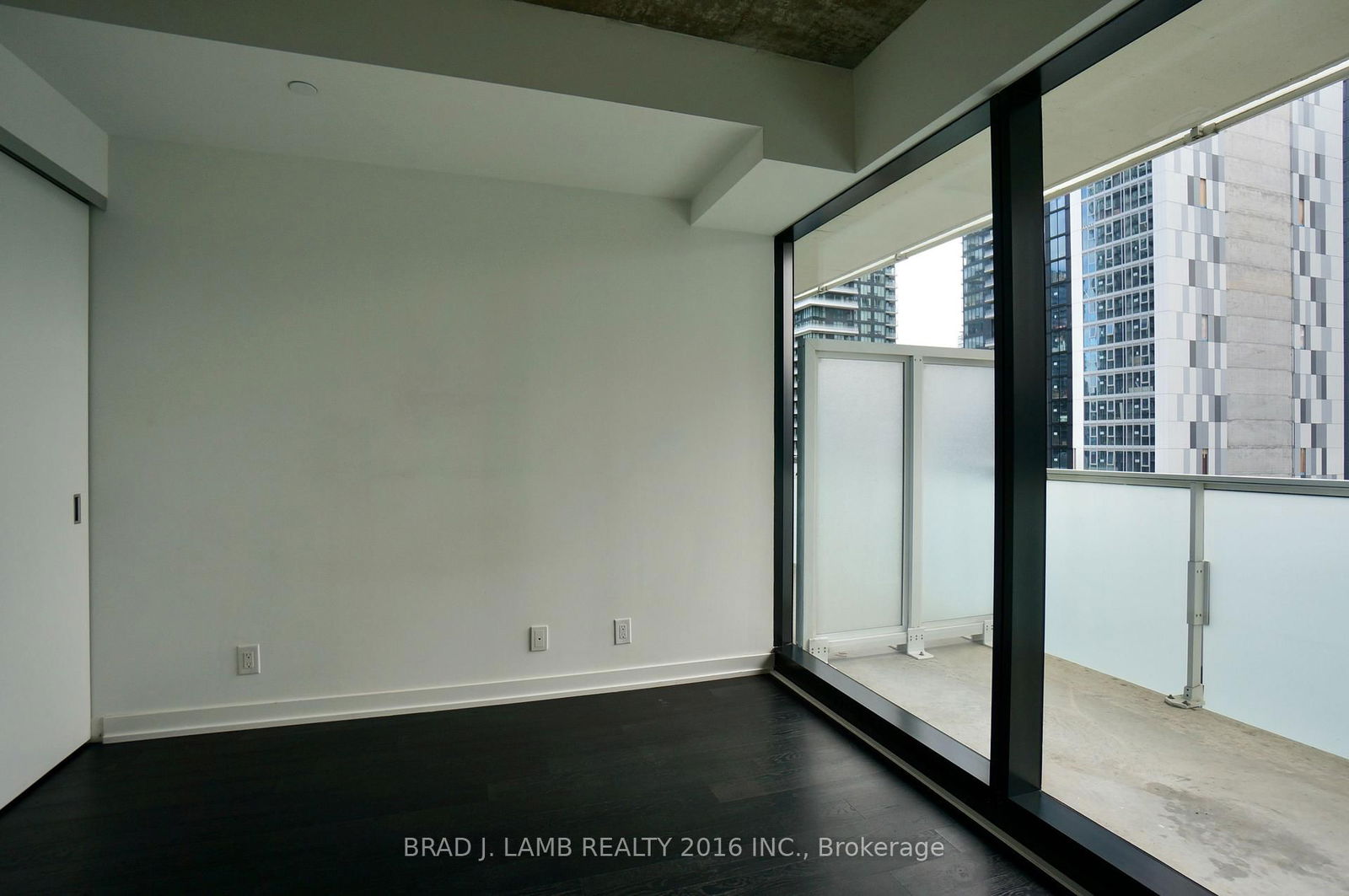 11 Charlotte St, unit 1405 for rent