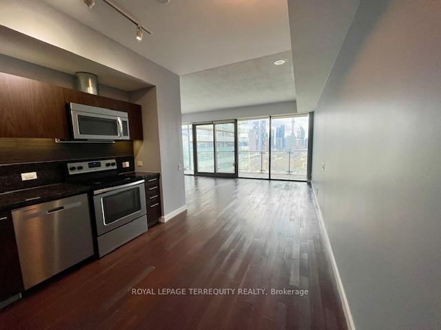 390 Cherry St, unit 1901 for rent