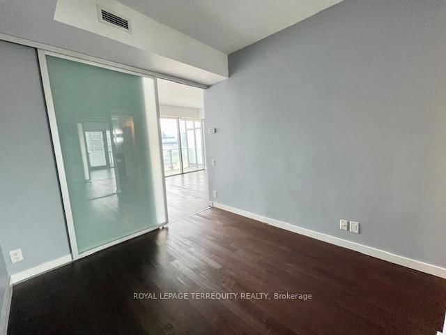 390 Cherry St, unit 1901 for rent