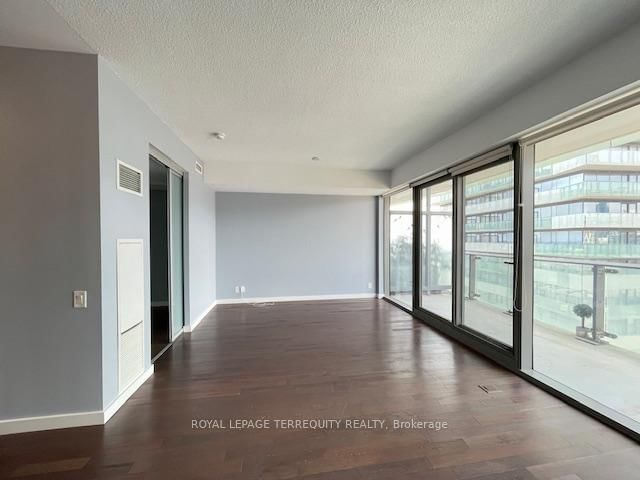 390 Cherry St, unit 1901 for rent