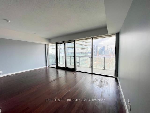 390 Cherry St, unit 1901 for rent