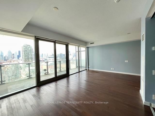 390 Cherry St, unit 1901 for rent