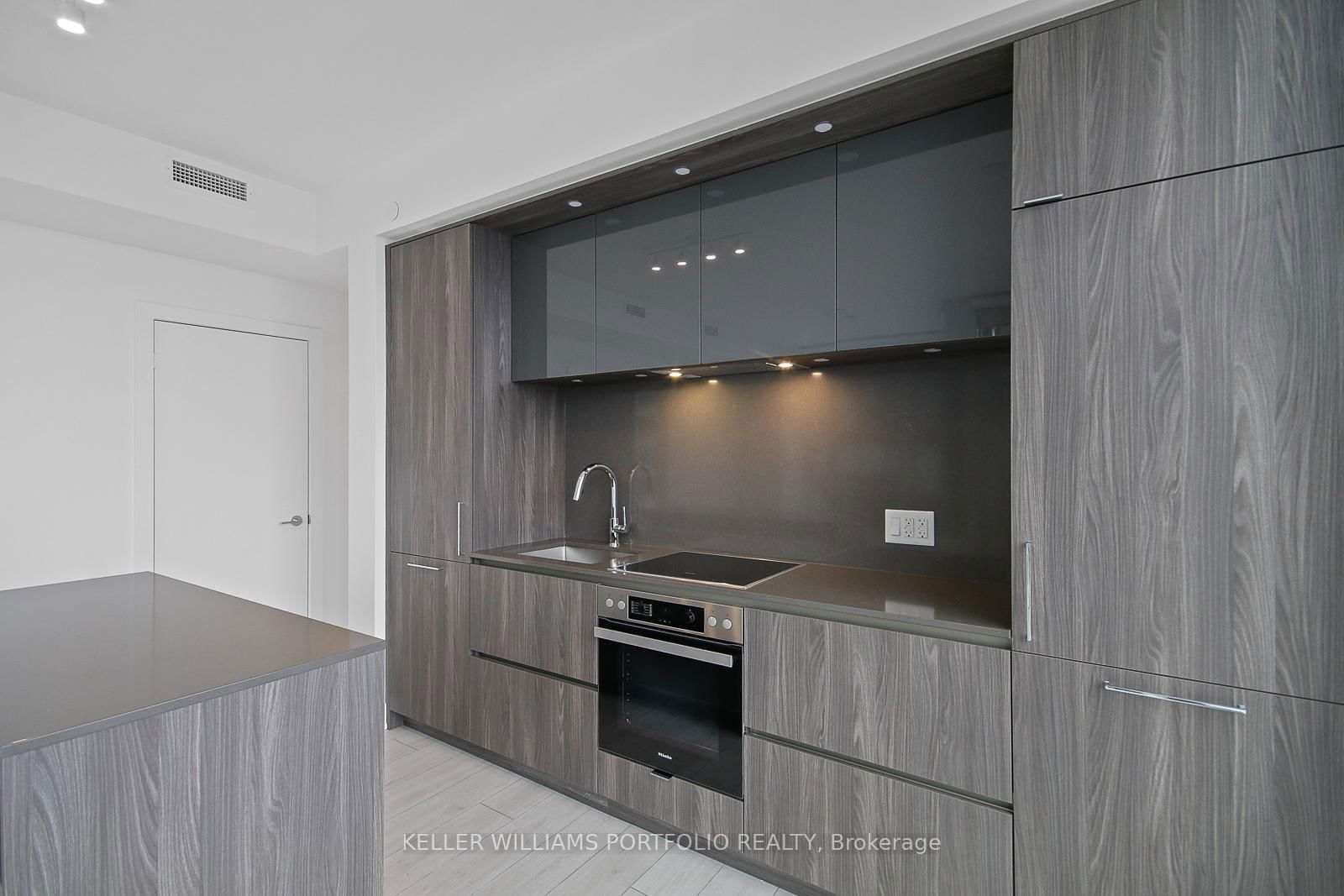 35 Mercer St, unit 2610 for rent