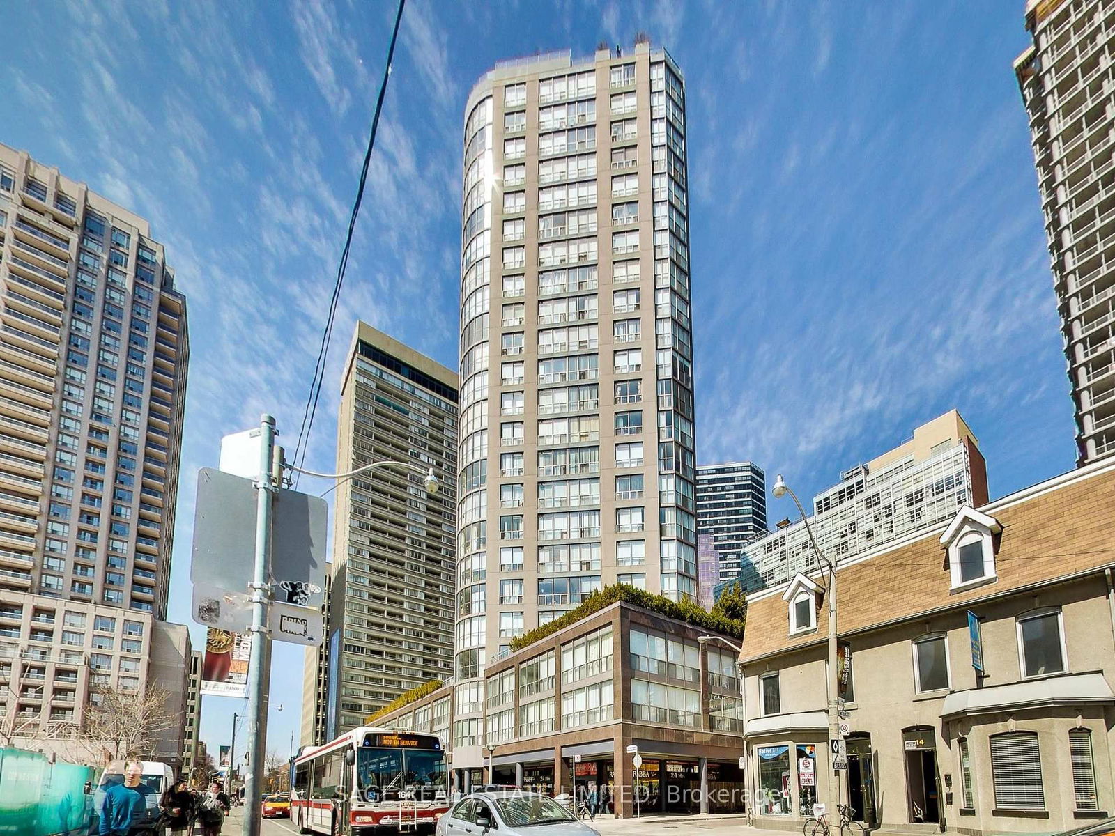 24 Wellesley St W, unit 1312 for rent