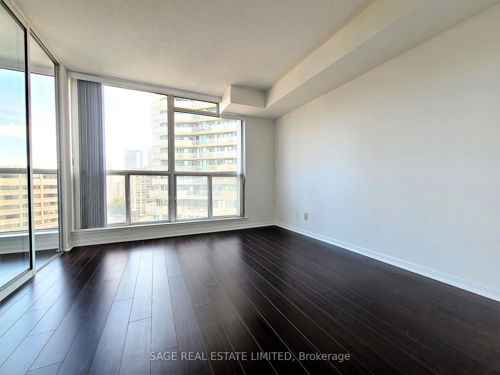 24 Wellesley St W, unit 1312 for rent