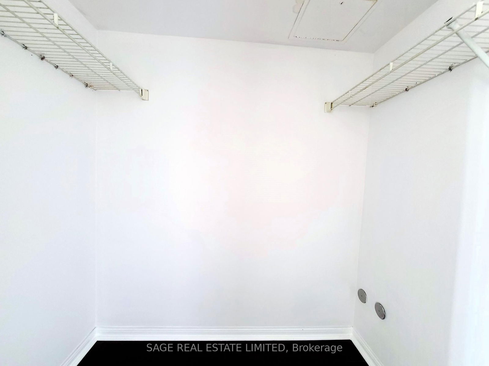 24 Wellesley St W, unit 1312 for rent