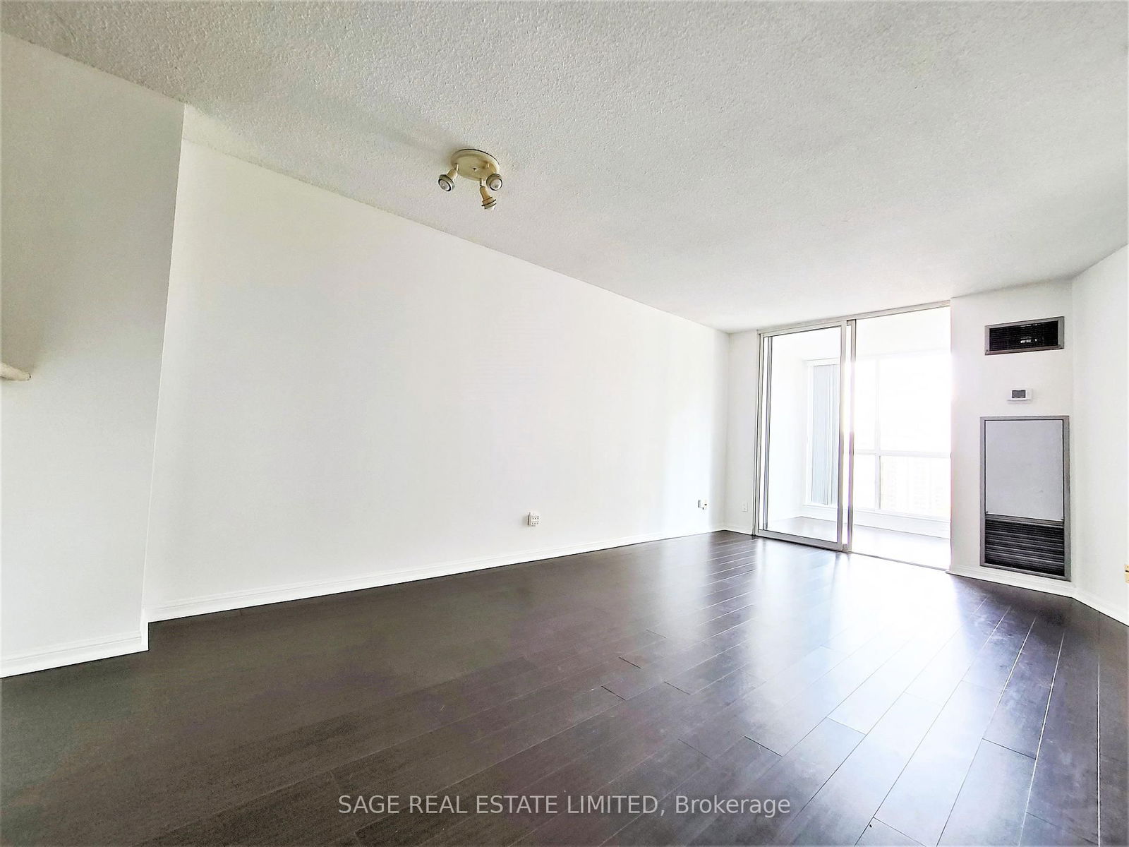 24 Wellesley St W, unit 1312 for rent