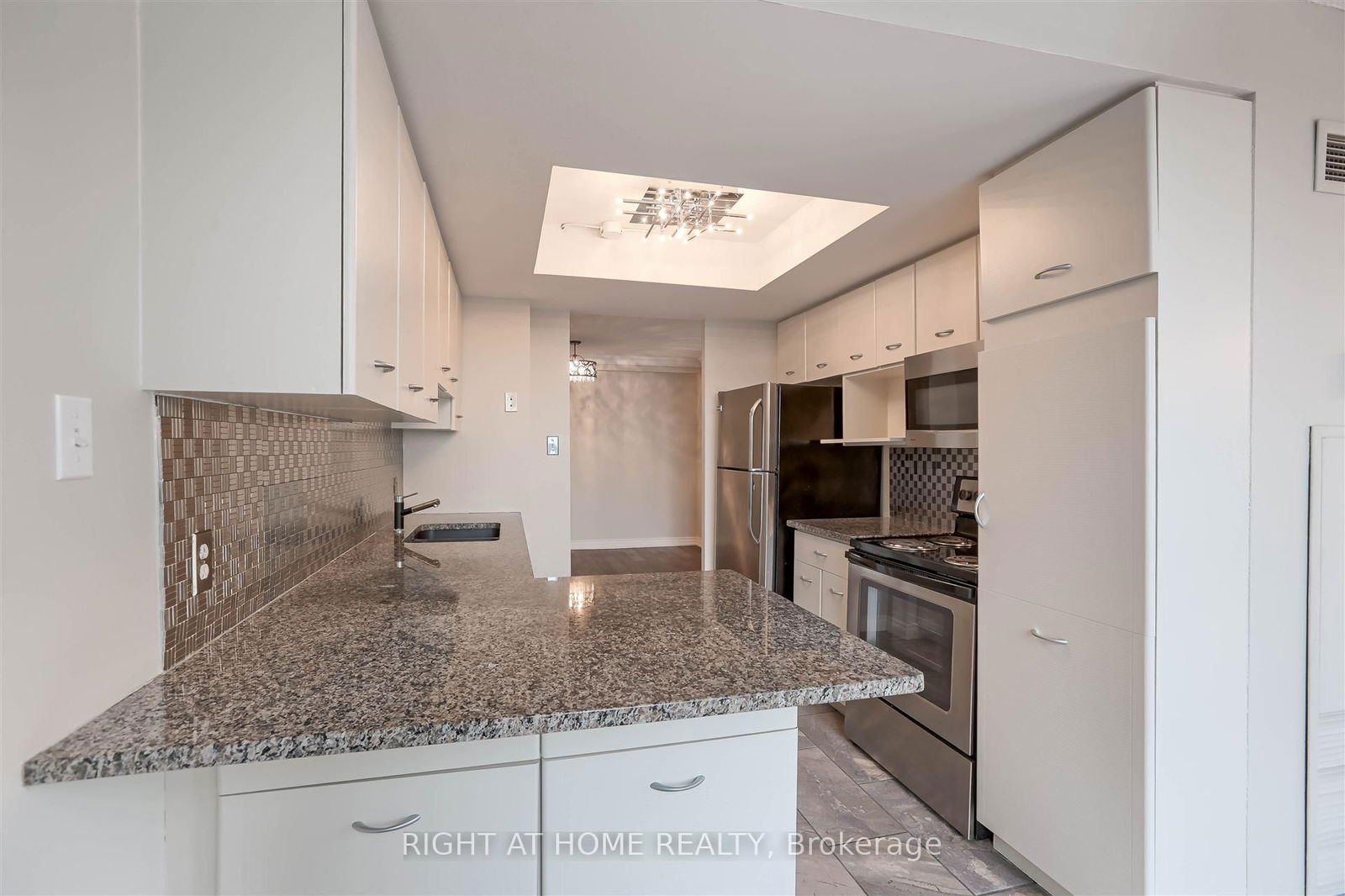 271 Ridley Blvd, unit 305 for sale