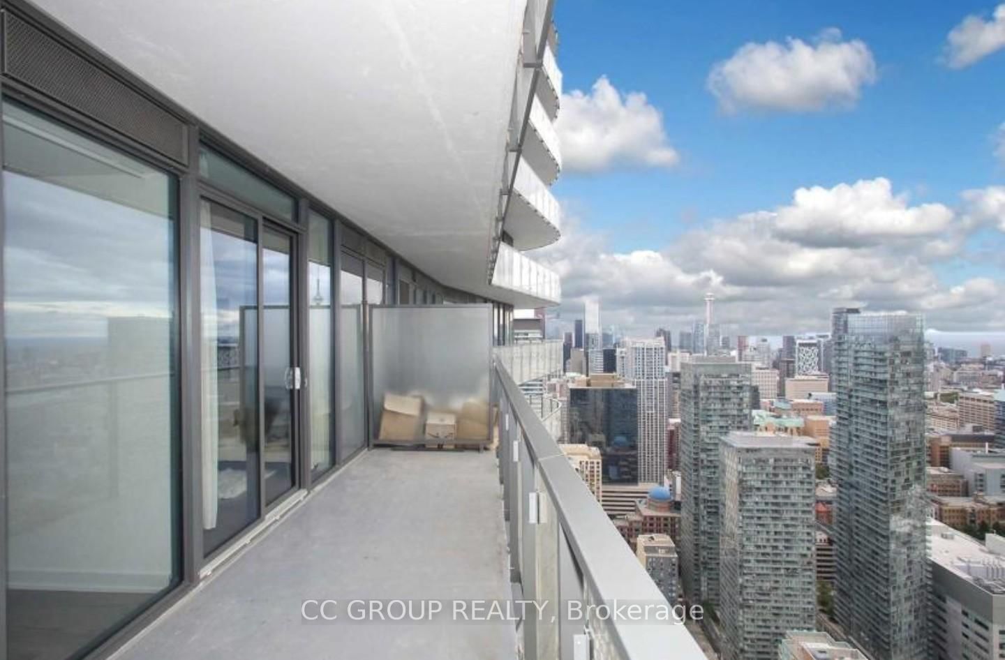 11 Wellesley St, unit 5007 for rent