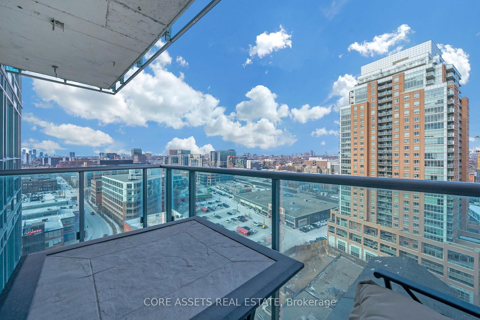 150 East Liberty St, unit 1616 for rent