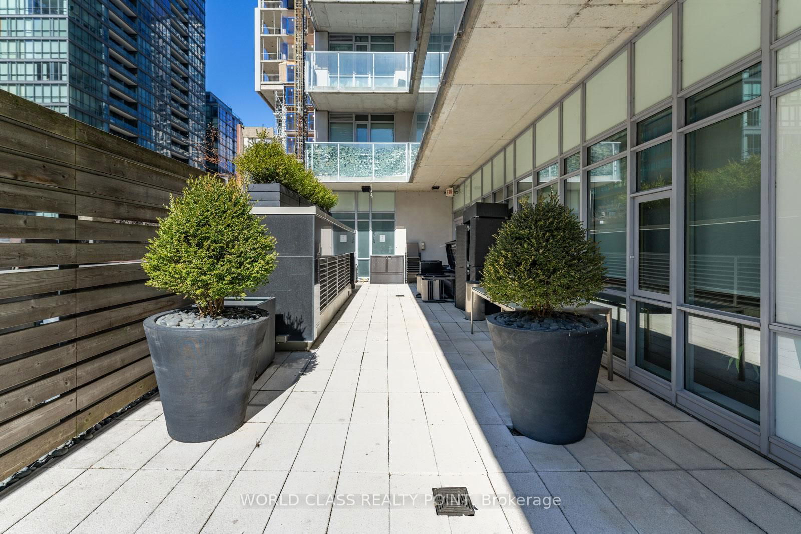 375 King St W, unit 705 for rent