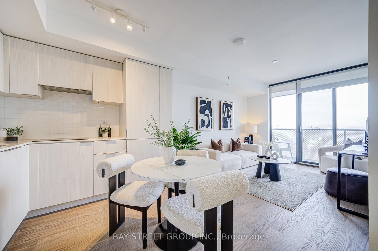 11 Wellesley St W, unit 3607 for sale