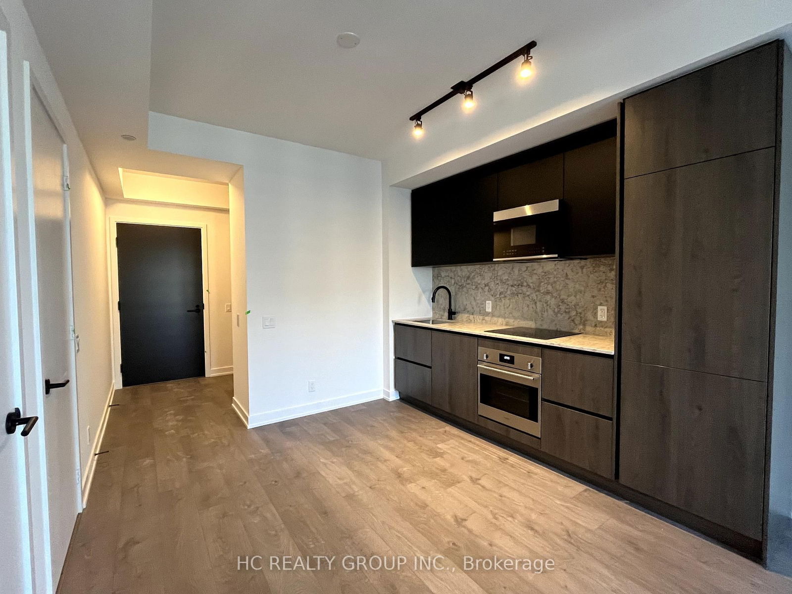 108 Peter St, unit 4105 for rent