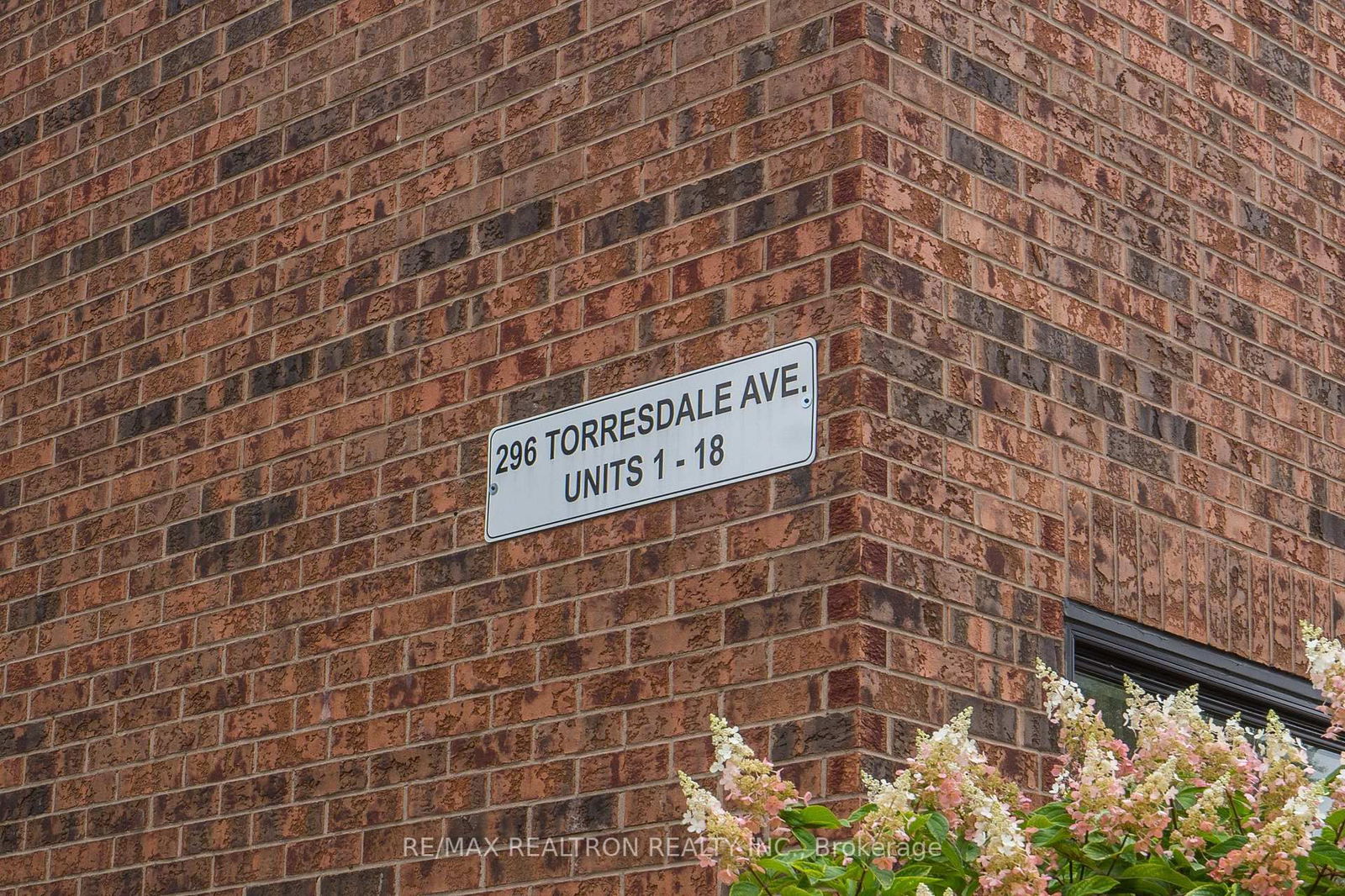 296 Torresdale Ave, unit 17 for sale