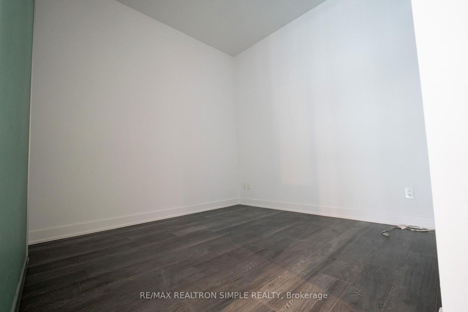 185 Roehampton Ave, unit 2301 for rent