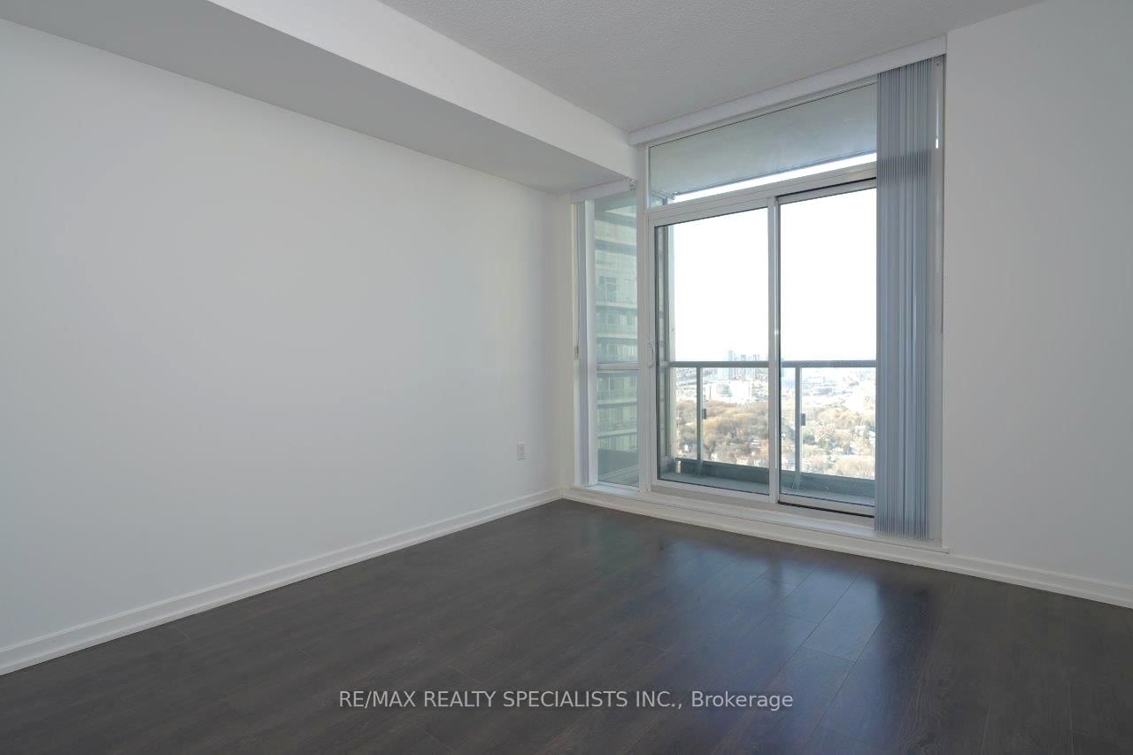 62 Forest Manor Rd, unit 2406 for rent