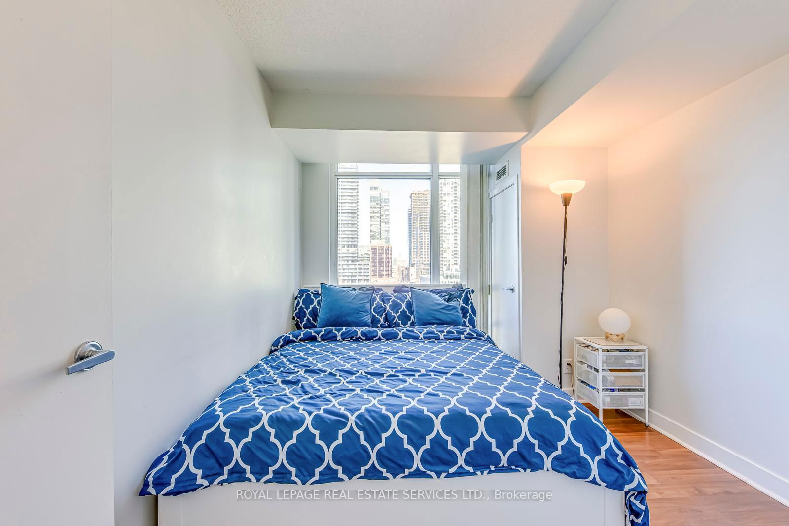 381 Front St W, unit 1203 for sale