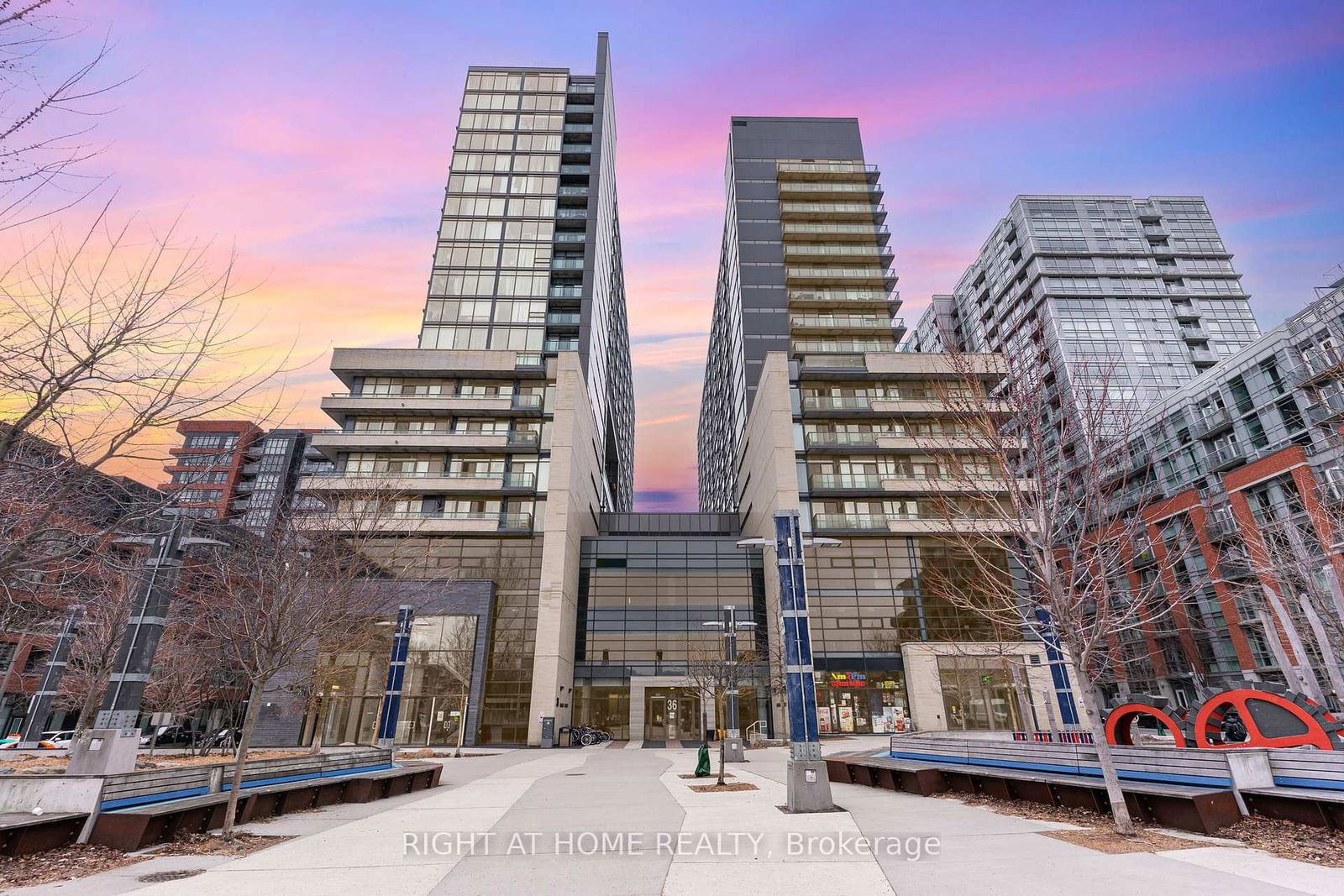 36 Lisgar St, unit 1106 for sale
