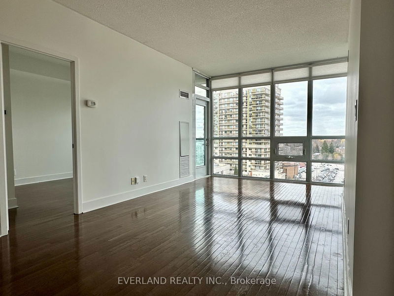 26 Norton Ave, unit 901 for rent
