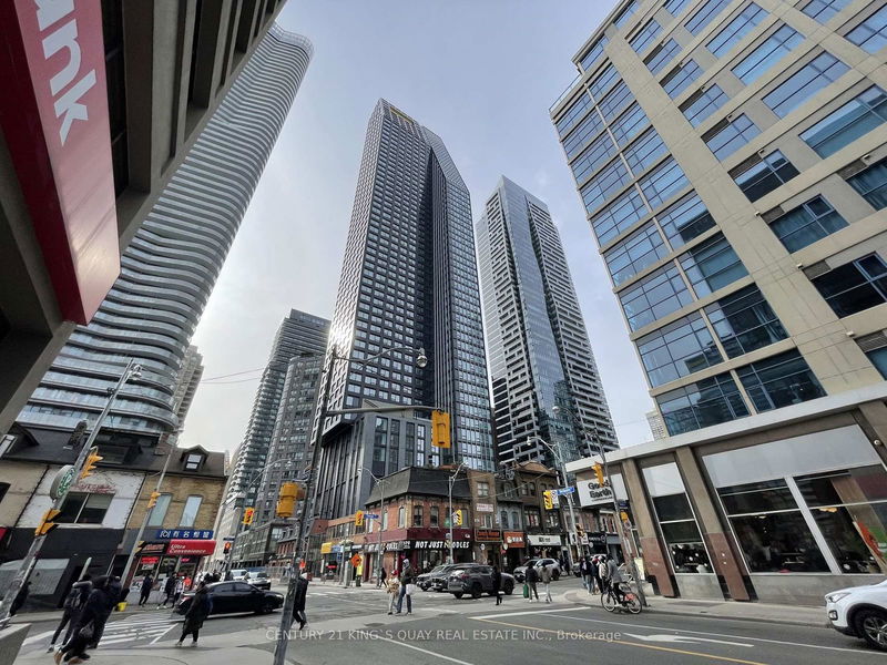 8 Wellesley St W, unit 1202 for rent