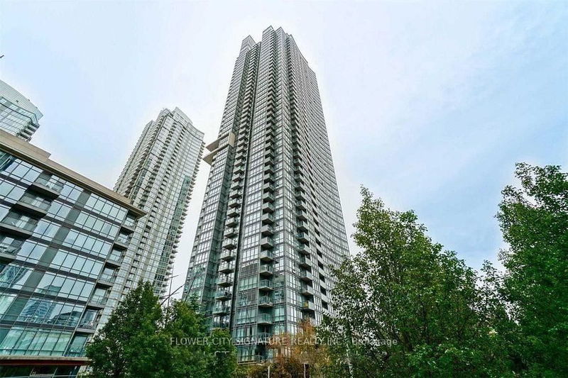 11 Brunel Crt, unit 806 for rent