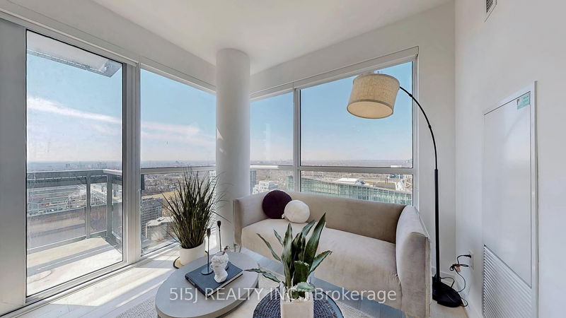 39 Roehampton Ave, unit 3708 for sale