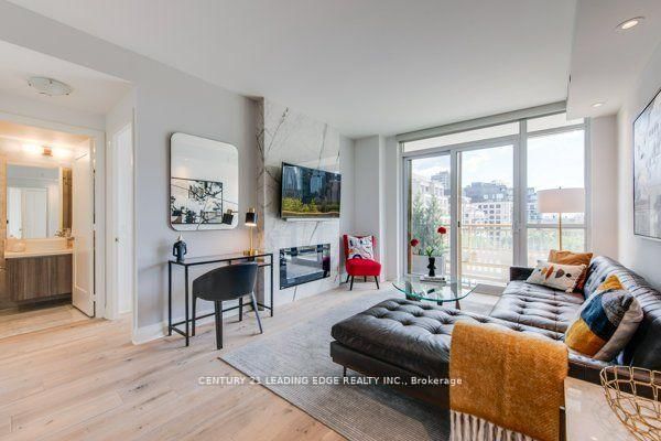 151 Avenue Rd, unit 706 for sale