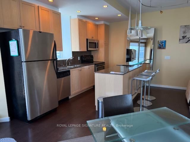 8 York St, unit 3512 for rent