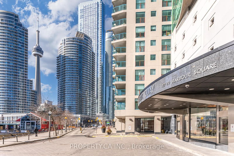 77 Harbour Sq, unit 612 for rent