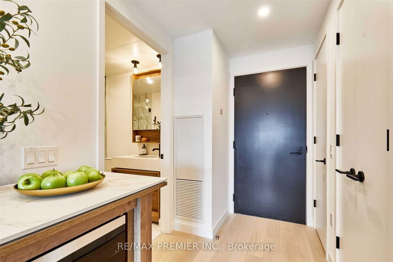 505 Richmond St W, unit 934 for sale