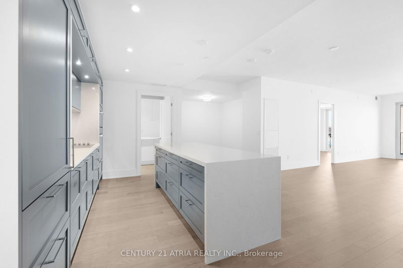 155 Merchants' Wharf, unit 504 for rent