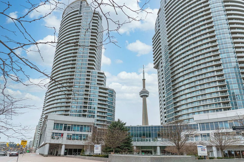 208 Queens Quay W, unit 2712 for rent