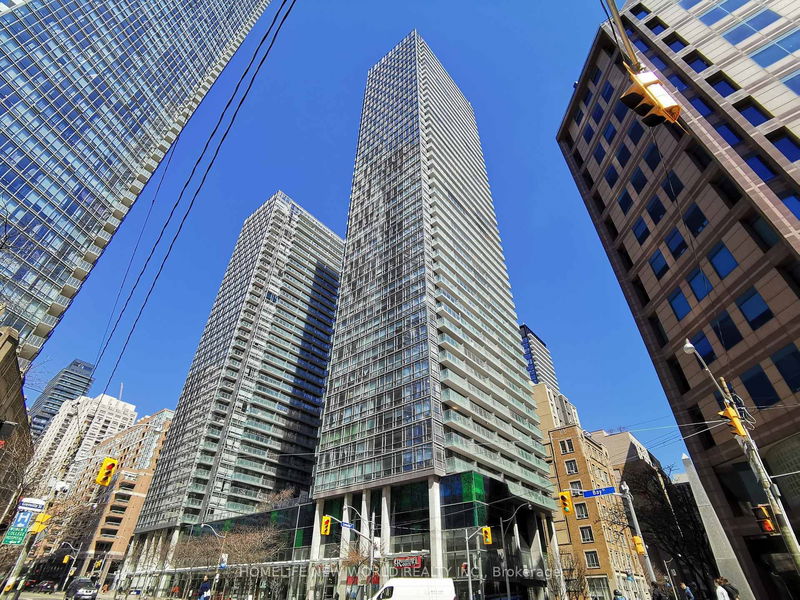 38 Grenville St, unit 2103 for rent