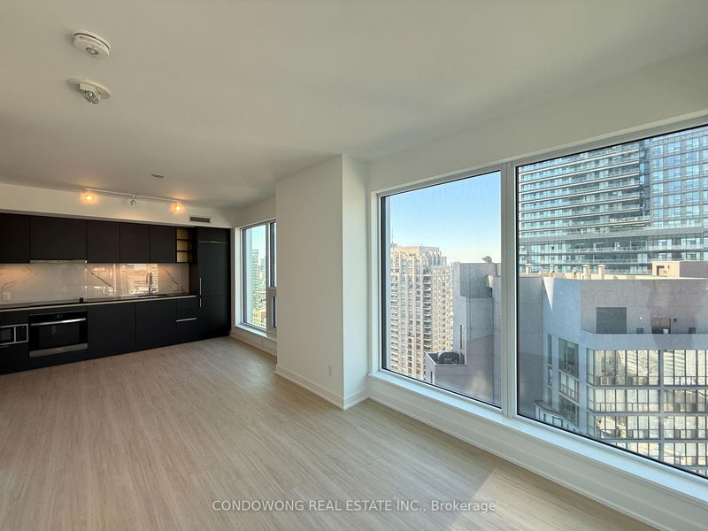 8 Wellesley St W, unit 3303 for rent