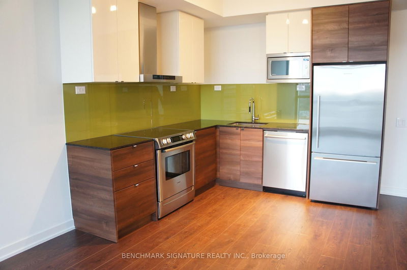 121 Mcmahon Dr, unit 1603 for sale
