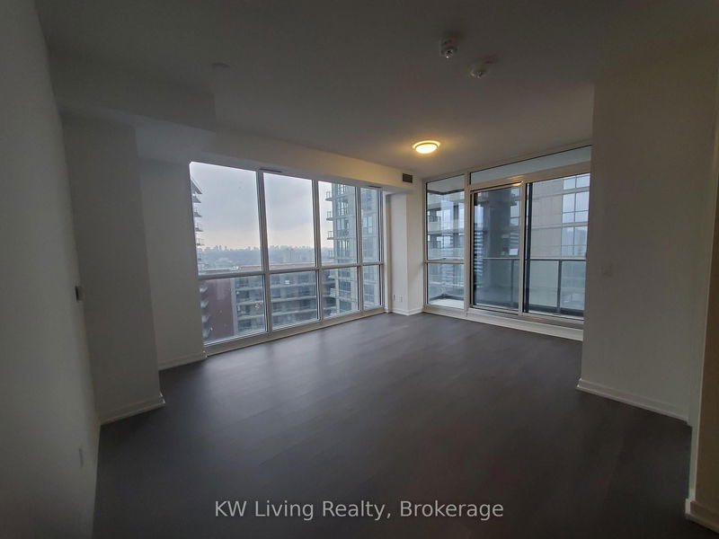 32 Forest Manor Rd, unit 902 for sale