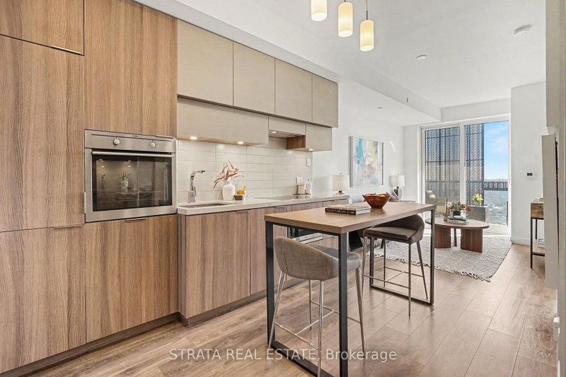 4610 - 8 Eglinton Ave E for sale