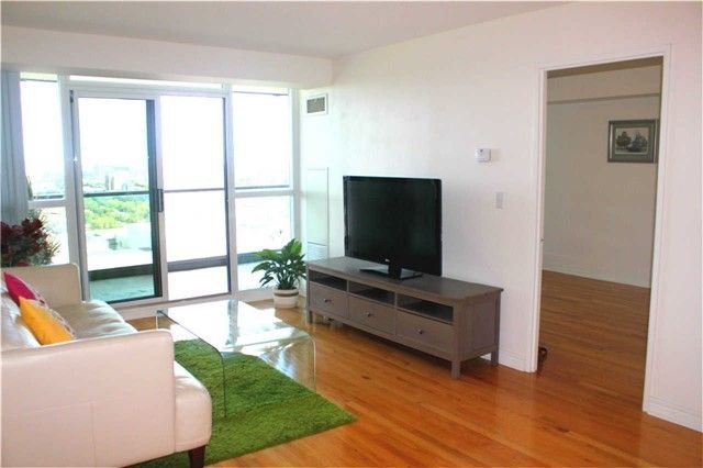 23 Hollywood Ave, unit 3306 for sale - image #3