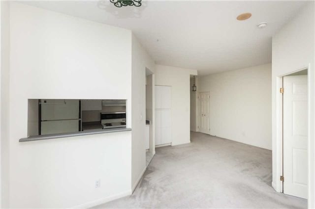 24 Wellesley St W, unit Ph08 for rent - image #6
