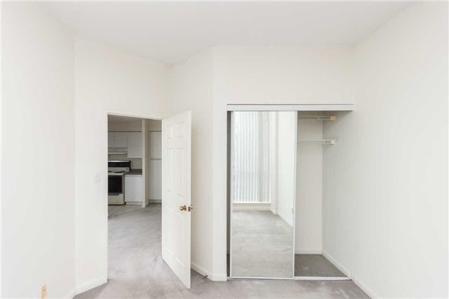 24 Wellesley St W, unit Ph08 for rent - image #7