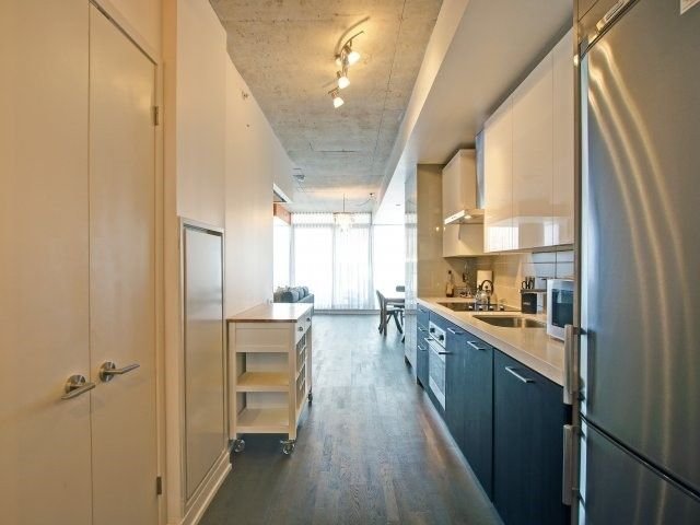 560 King St W, unit 623 for rent - image #4