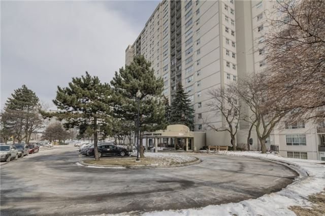 5 Parkway Forest Dr, unit 302 for sale - image #2