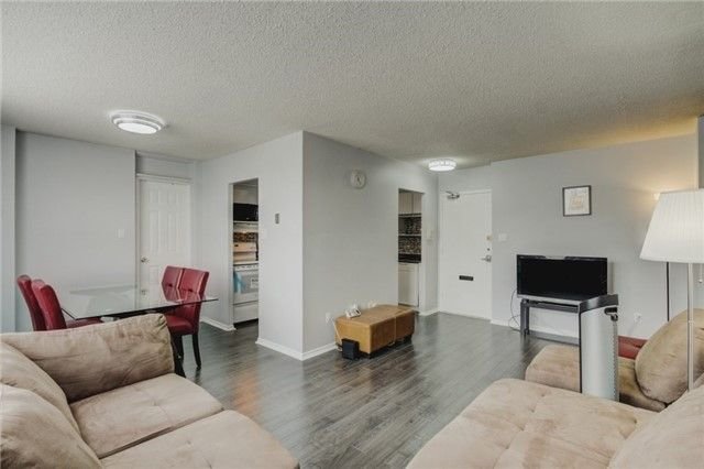 5 Parkway Forest Dr, unit 302 for sale - image #6