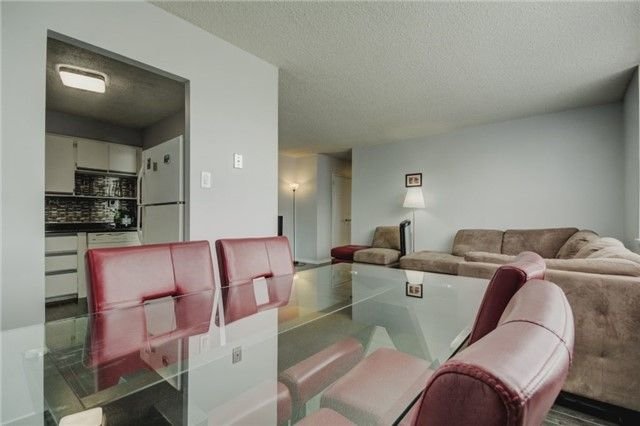 5 Parkway Forest Dr, unit 302 for sale - image #9