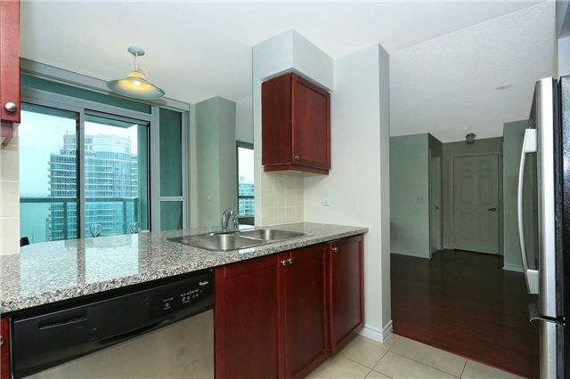 19 Grand Trunk Cres, unit 2710 for sale - image #2