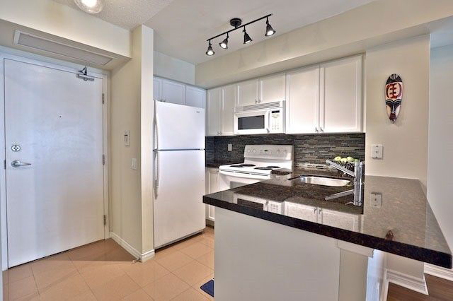 28 Harrison Garden Blvd, unit 1009 for sale - image #3