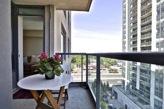 28 Harrison Garden Blvd, unit 1009 for sale - image #9