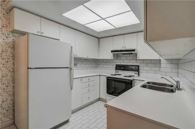 215 The Donway West, unit 416 for sale - image #6