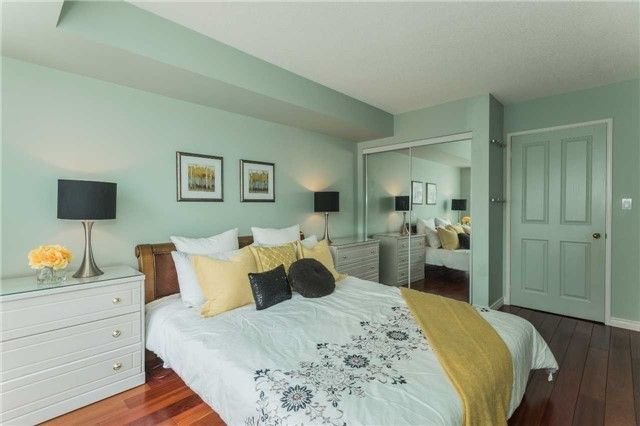 18 Hollywood Ave, unit 1403 for sale - image #19