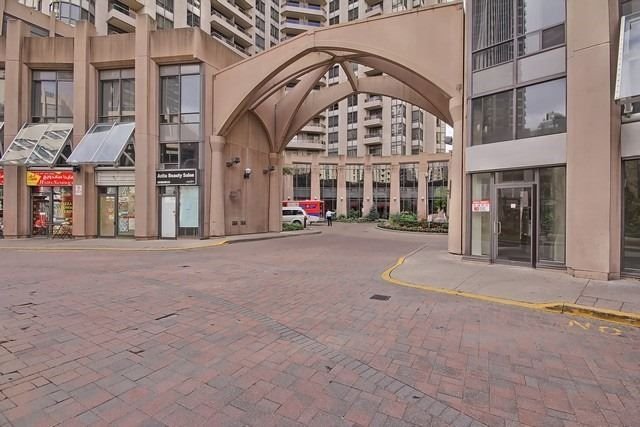 5 Northtown Way, unit 904 for sale - image #2